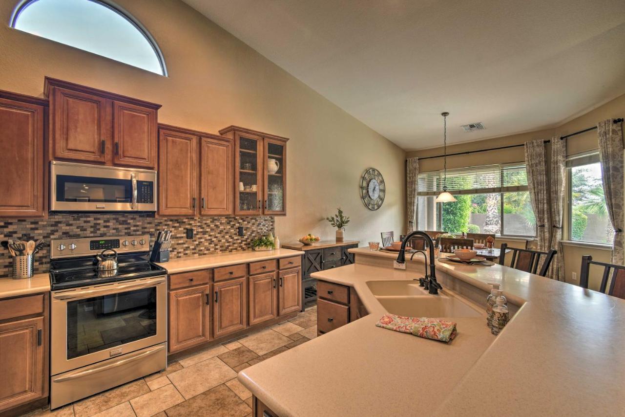 Spacious Surprise Home 6 Mi To Wildlife World Zoo Extérieur photo