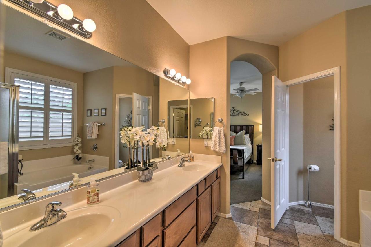 Spacious Surprise Home 6 Mi To Wildlife World Zoo Extérieur photo